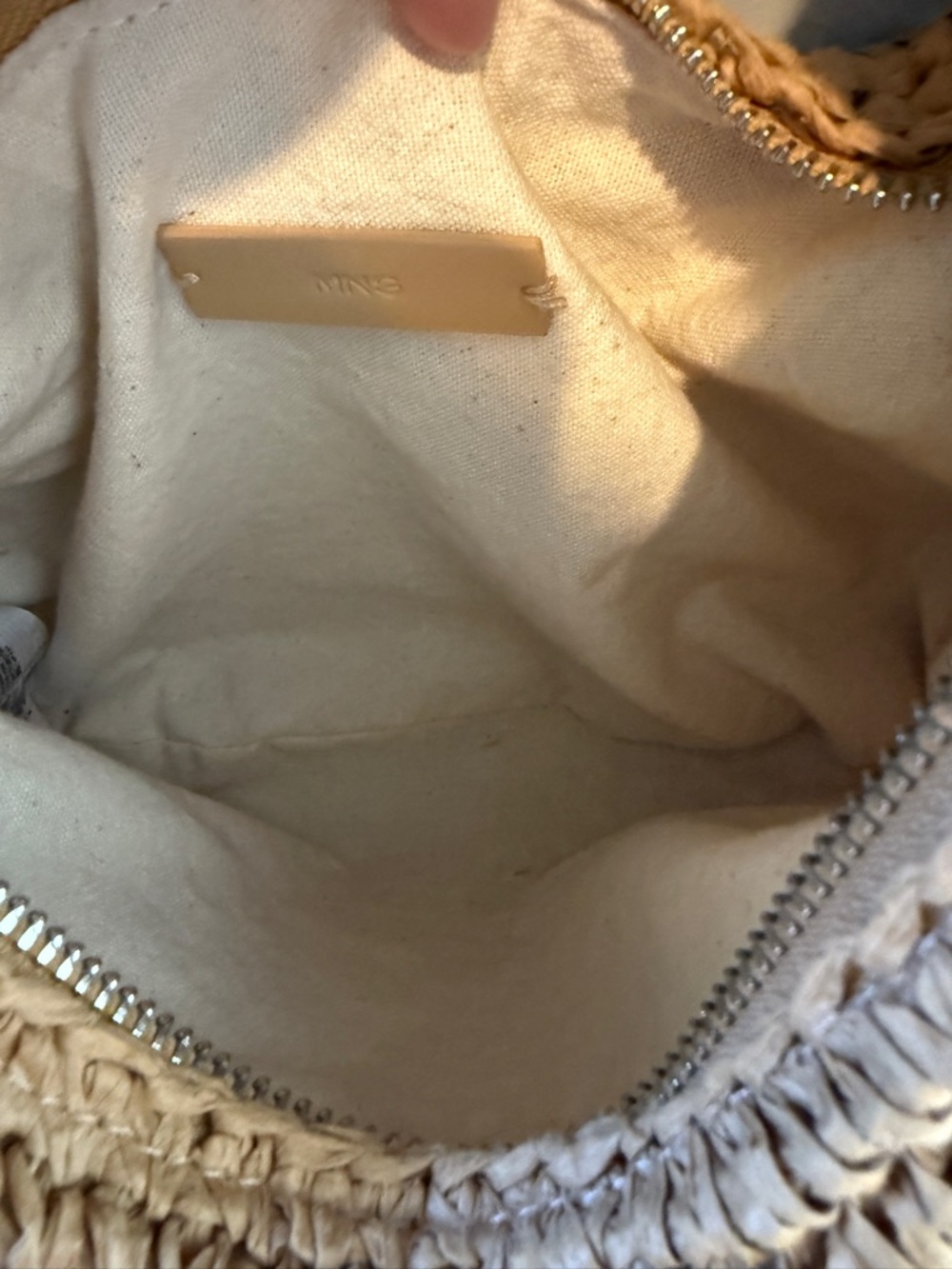 Mango Round Natural Fiber Bag - Picture 4 of 8